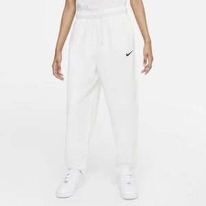 Nike Sportswear Collection Essentials Fleece Curve Trousers | DD5636-100, Small